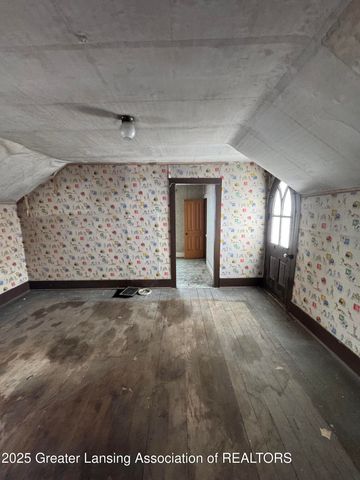 429 N Clinton Street, Charlotte, MI 48813