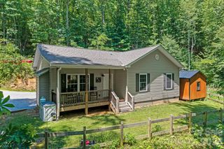 62 Robin Lane, Waynesville, NC 28786