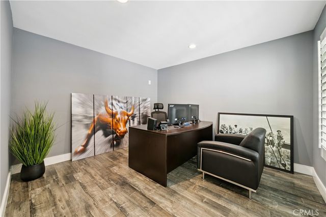 19523 Ballinger Street, Northridge, CA 91324