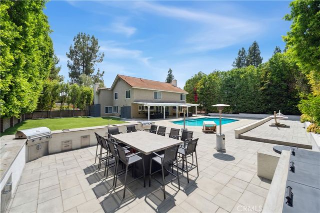 19523 Ballinger Street, Northridge, CA 91324