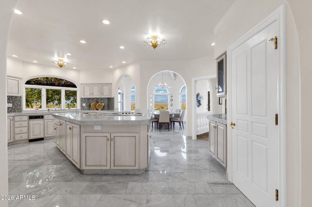 16640 E GREENBRIER Lane, Fountain Hills, AZ 85268