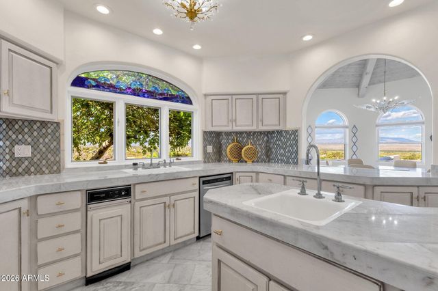 16640 E GREENBRIER Lane, Fountain Hills, AZ 85268