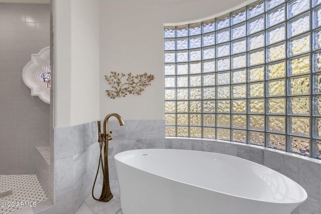 16640 E GREENBRIER Lane, Fountain Hills, AZ 85268