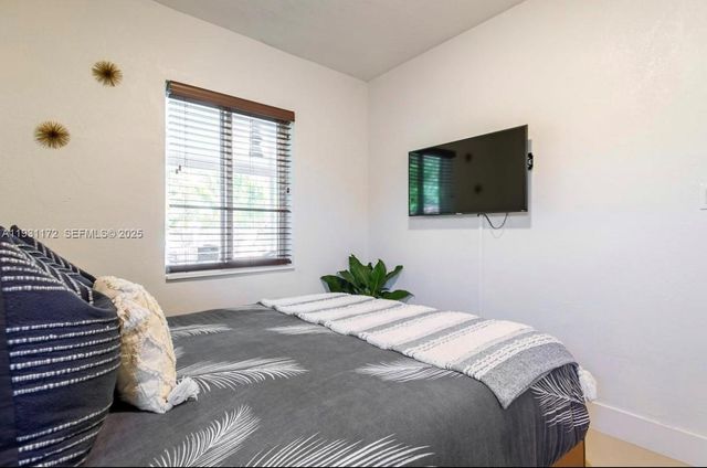 1243 NW 3rd Ave, Fort Lauderdale, FL 33311