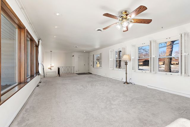 13 Riegel Oaks Lane, Homewood, IL 60430