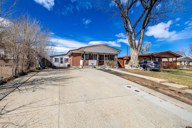 1447 S Mariposa Street, Denver, CO 80223