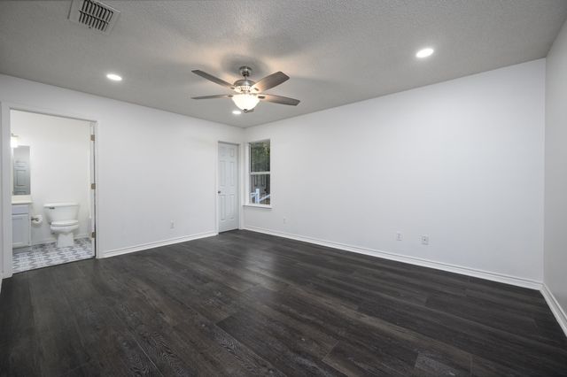 188 Candlelight Path, Holly Lake Ranch, TX 75765