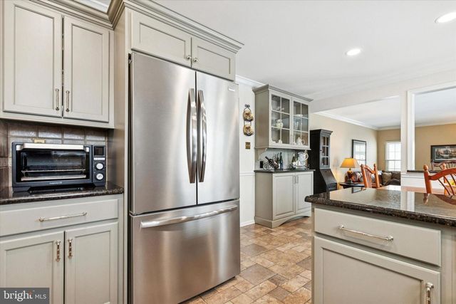 209 DRAKE LN, North Wales, PA 19454