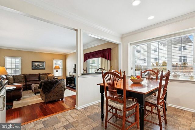 209 DRAKE LN, North Wales, PA 19454