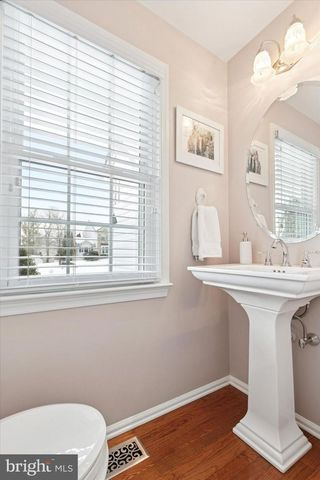 209 DRAKE LN, North Wales, PA 19454