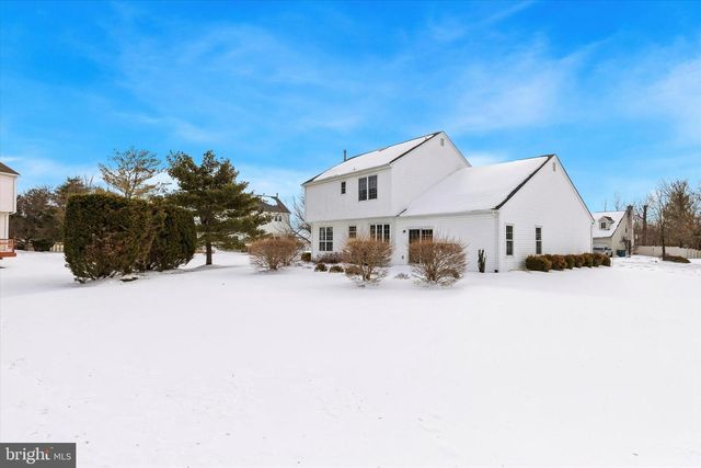 209 DRAKE LN, North Wales, PA 19454