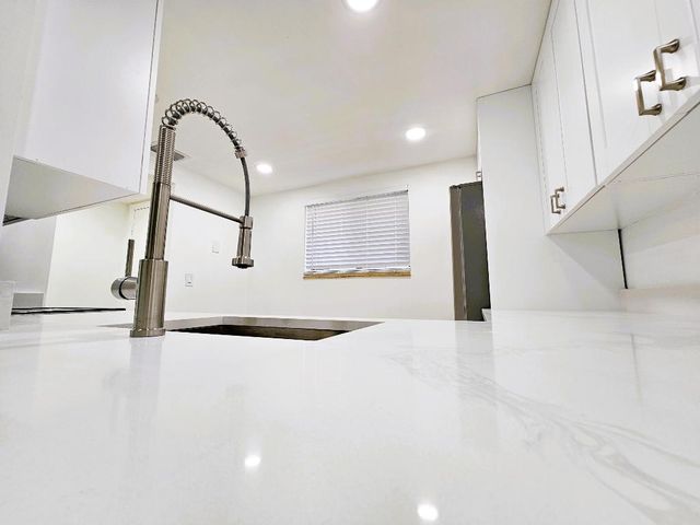 5220 Las Verdes Circle 317, Delray Beach, FL 33484