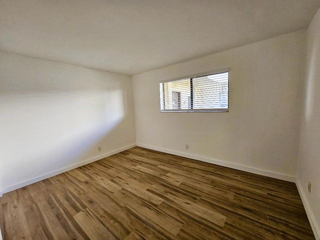 5220 Las Verdes Circle 317, Delray Beach, FL 33484