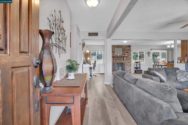 4175 Stephanie way, Pittsburg, CA 94565