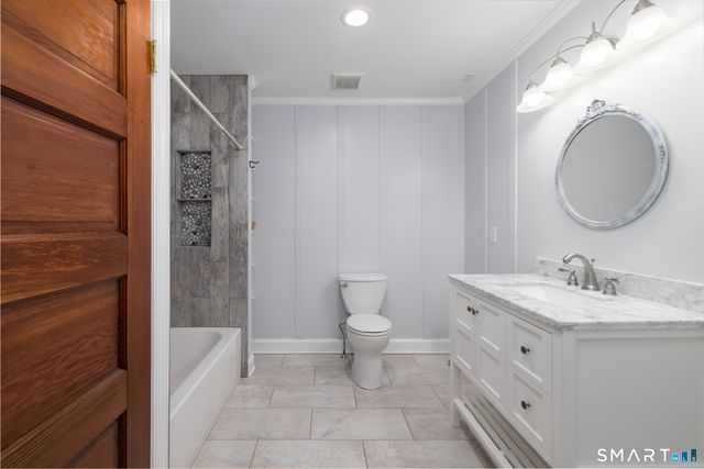41 Chester Avenue, Waterbury, CT 06704