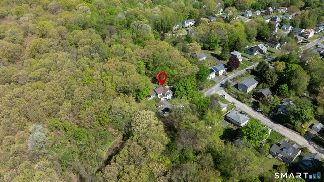 41 Chester Avenue, Waterbury, CT 06704