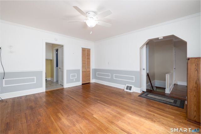 41 Chester Avenue, Waterbury, CT 06704