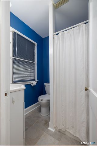 41 Chester Avenue, Waterbury, CT 06704