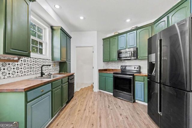 25 Penny Lane, Hoschton, GA 30548