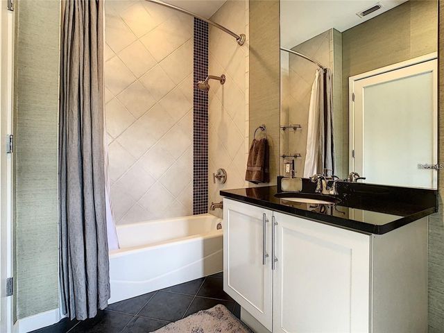 1 S EOLA DRIVE 11, Orlando, FL 32801