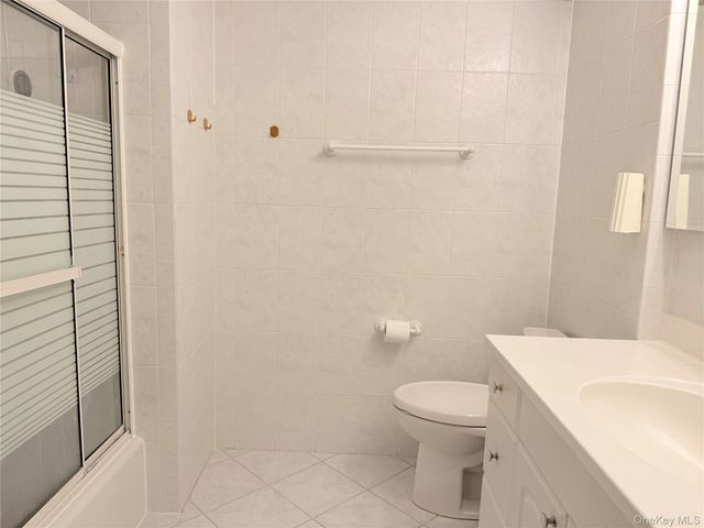 21 Manors Drive, Jericho, NY 11753