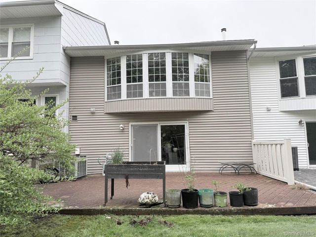 21 Manors Drive, Jericho, NY 11753