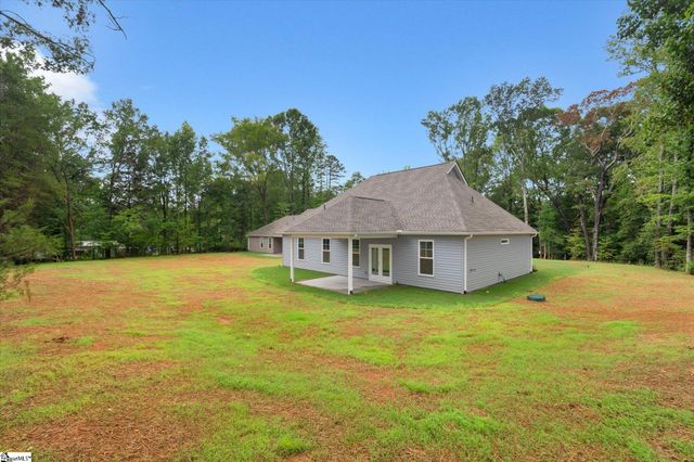 172 Stewart Lake Road, Pelzer, SC 29669