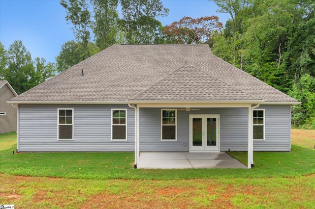 172 Stewart Lake Road, Pelzer, SC 29669
