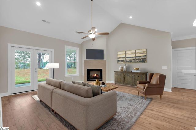 172 Stewart Lake Road, Pelzer, SC 29669