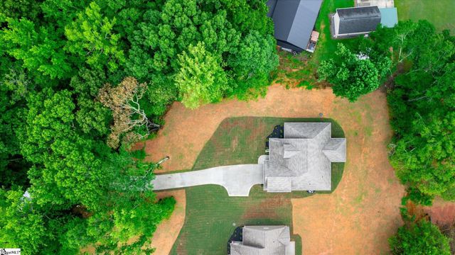 172 Stewart Lake Road, Pelzer, SC 29669