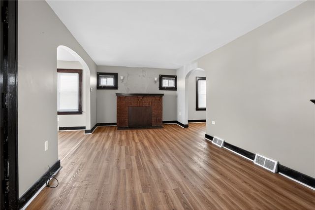 1417 Evanston St, Sheraden, PA 15204