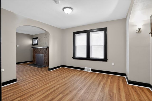 1417 Evanston St, Sheraden, PA 15204