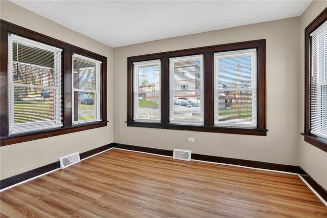 1417 Evanston St, Sheraden, PA 15204