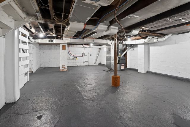 1417 Evanston St, Sheraden, PA 15204