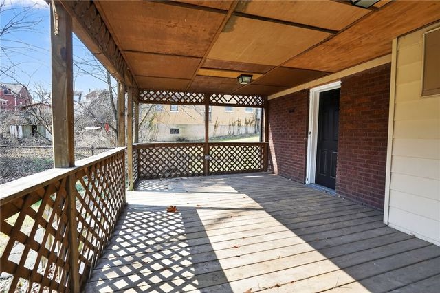 1417 Evanston St, Sheraden, PA 15204