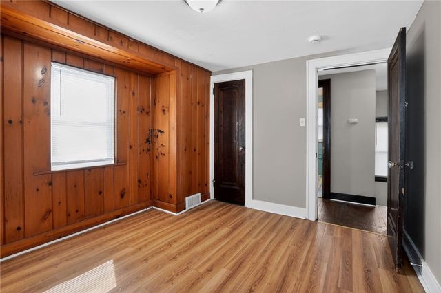 1417 Evanston St, Sheraden, PA 15204