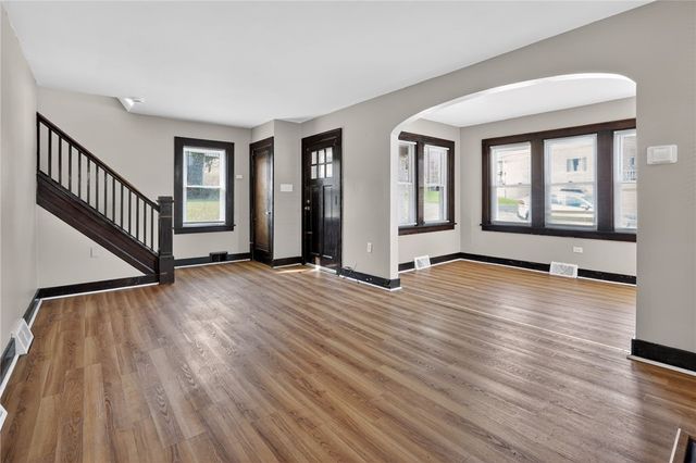 1417 Evanston St, Sheraden, PA 15204