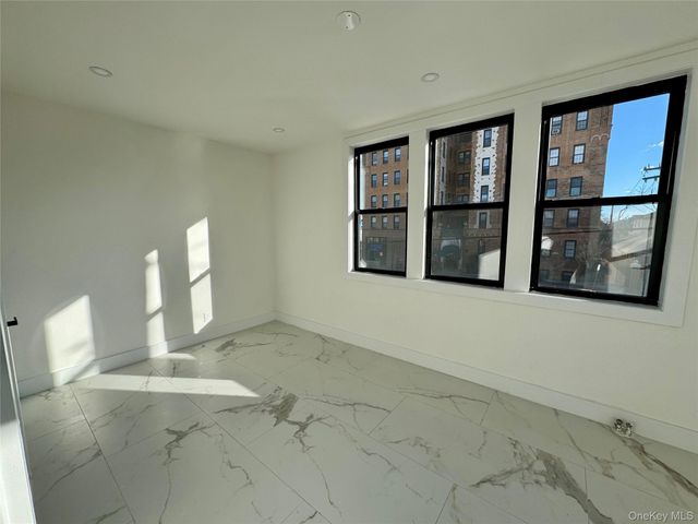 315 Riverside Boulevard 1, Long Beach, NY 11561