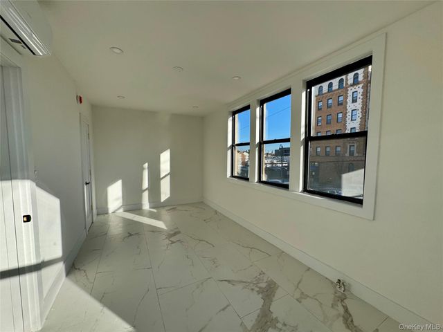 315 Riverside Boulevard 1, Long Beach, NY 11561