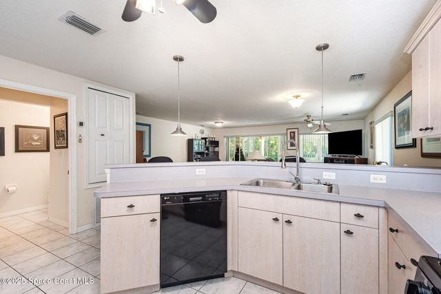 112 Plover Lane, 6-33, Rockledge, FL 32955