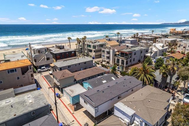 725 Kingston Court, San Diego, CA 92109