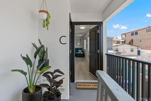 725 Kingston Court, San Diego, CA 92109