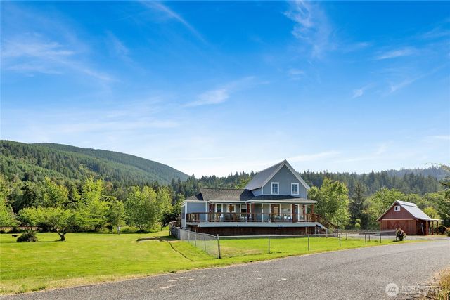3455 Legg Road, Bow, WA 98232