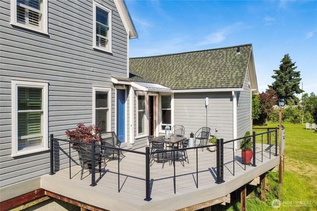 3455 Legg Road, Bow, WA 98232