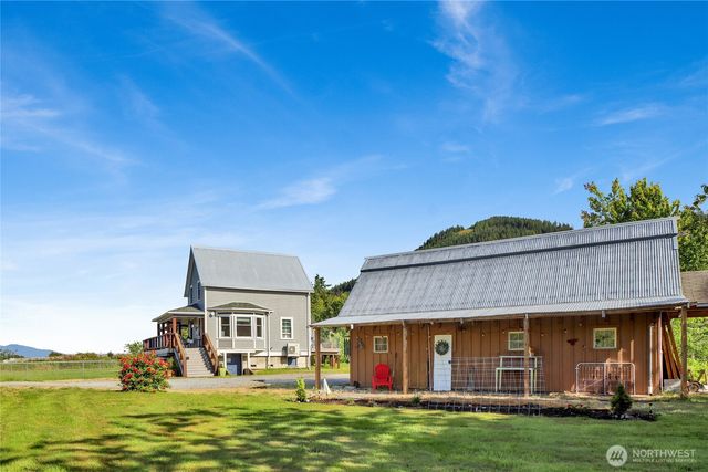 3455 Legg Road, Bow, WA 98232