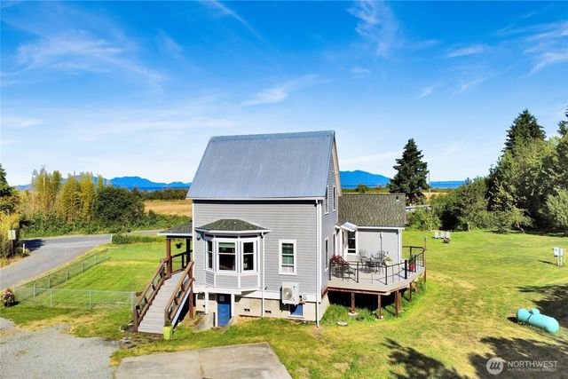 3455 Legg Road, Bow, WA 98232