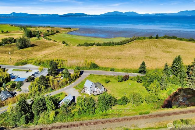3455 Legg Road, Bow, WA 98232