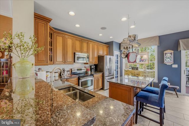 100 DARDEN CT, Martinsburg, WV 25403