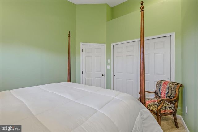 100 DARDEN CT, Martinsburg, WV 25403