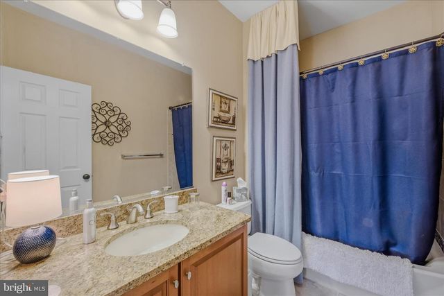 100 DARDEN CT, Martinsburg, WV 25403